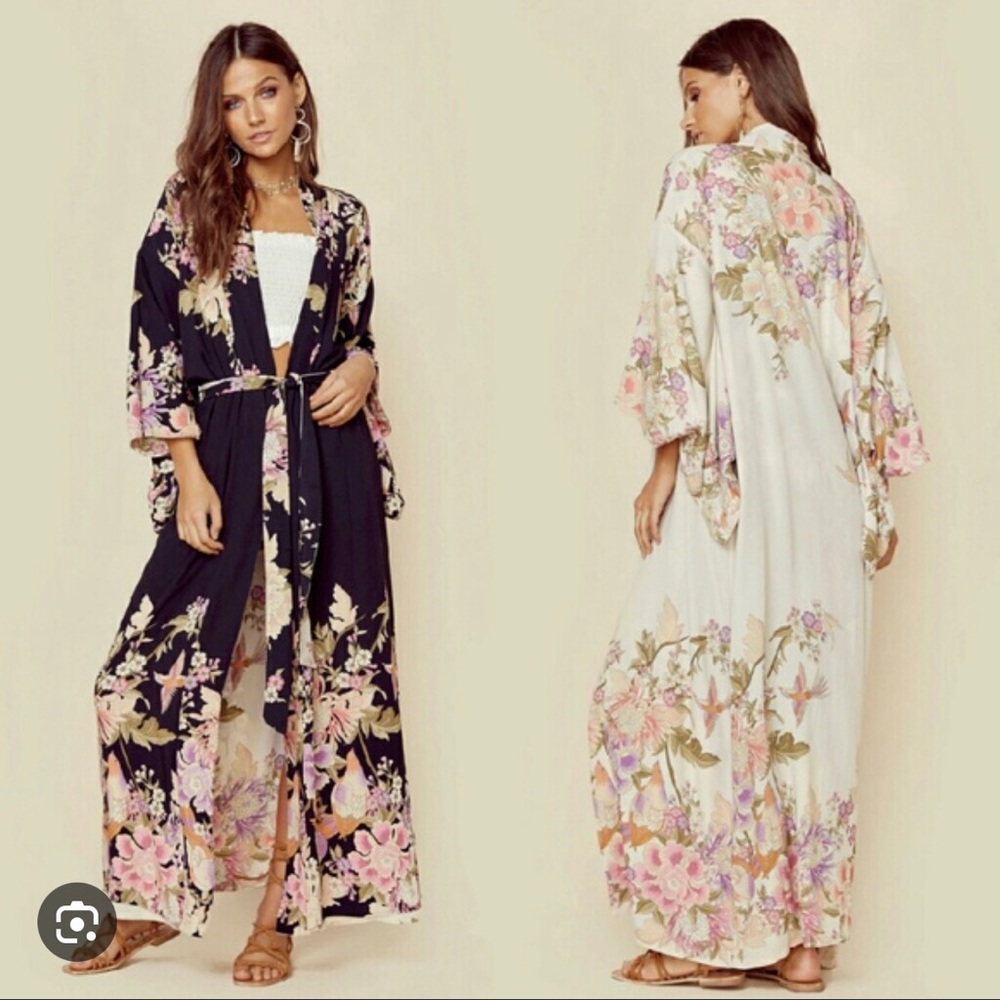 Blue Skies Spell & The Gypsy Reversible Kimono Robe Black/Cream OS Vintage